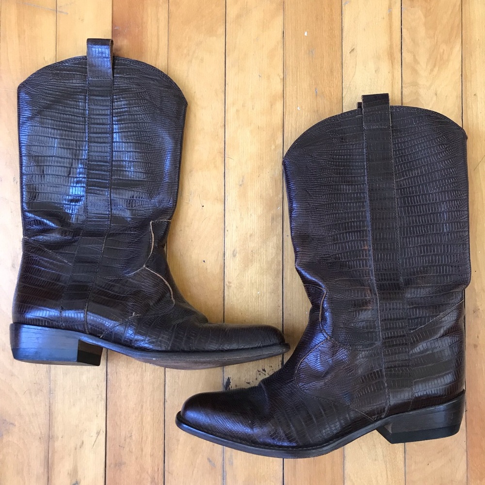 Joan & David leather boots. Brown